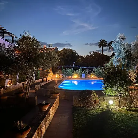 Honey S Mexican Style Hacienda * Πευκοχώρι